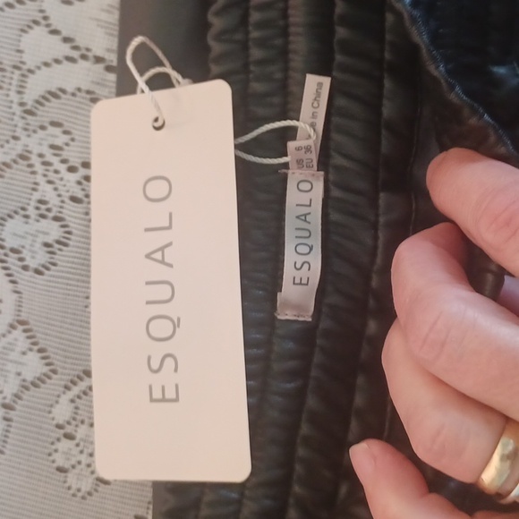 NEW! Black Pleather Pants 5058 - Picture 6 of 10